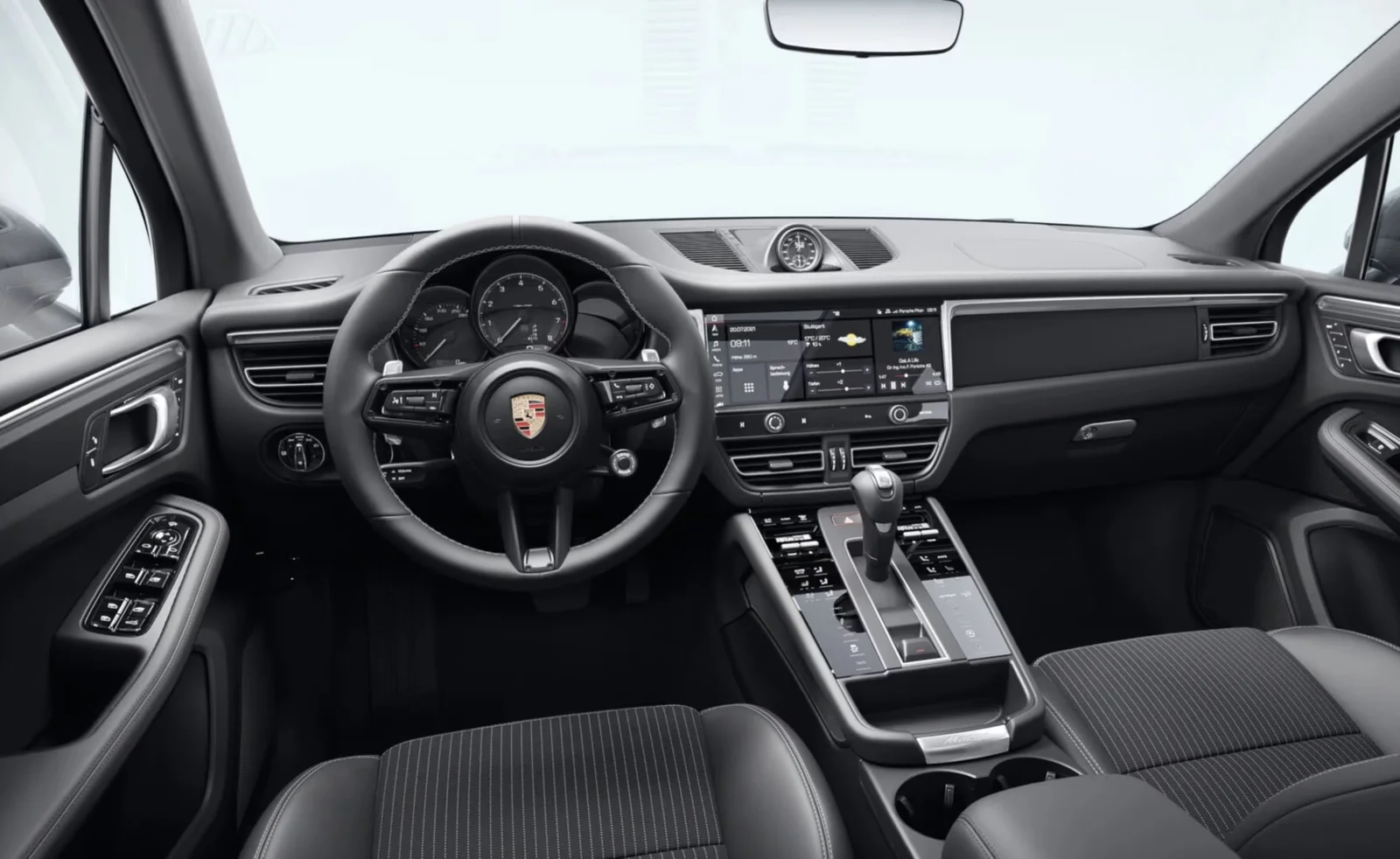 porsche-macan-t-4-1711930022
